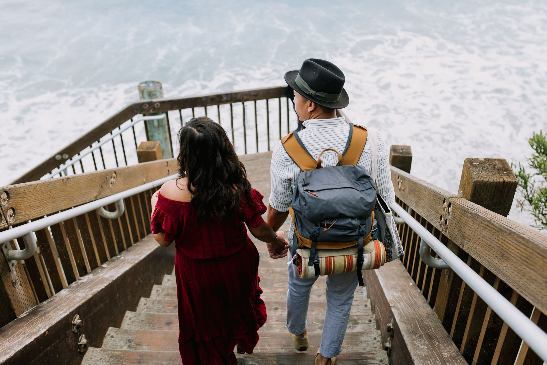 A Touching Coastal Proposal – Photo by Let's Frolic Together