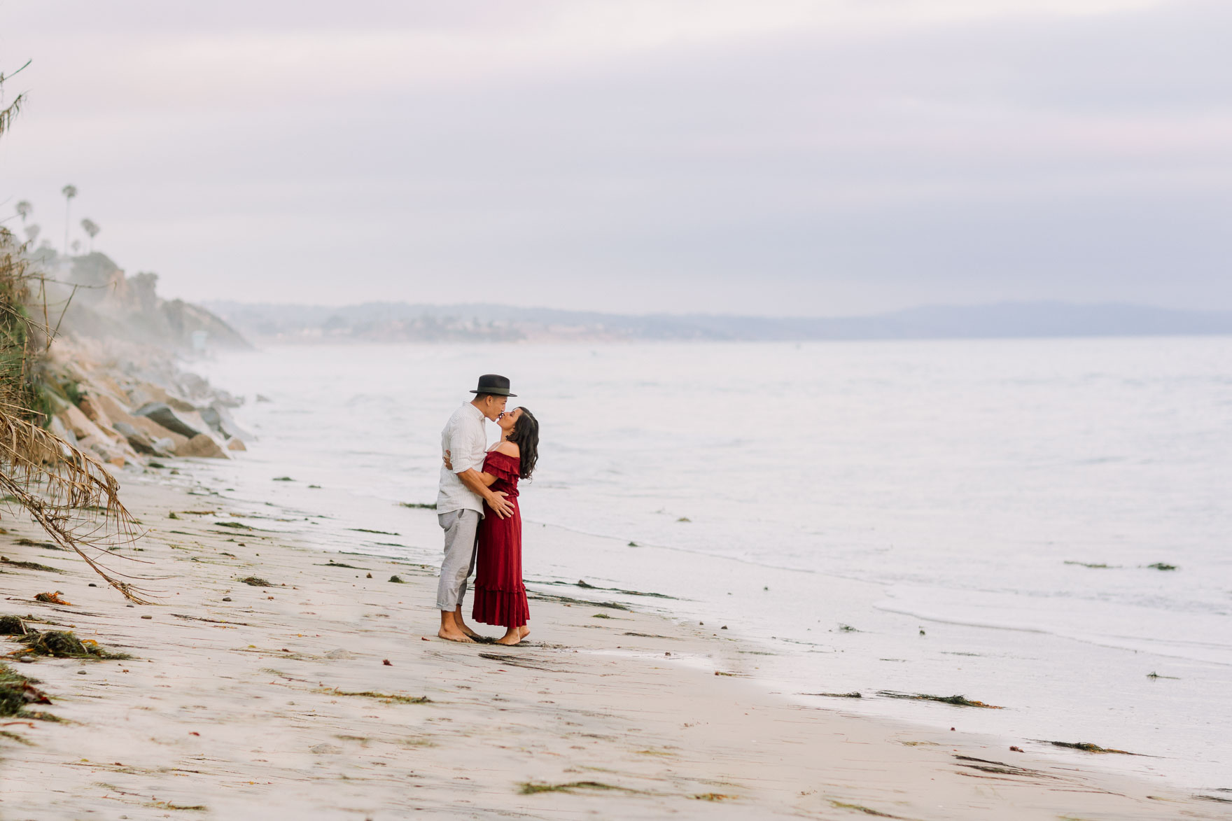 A Touching Coastal Proposal – Photo by Let's Frolic Together