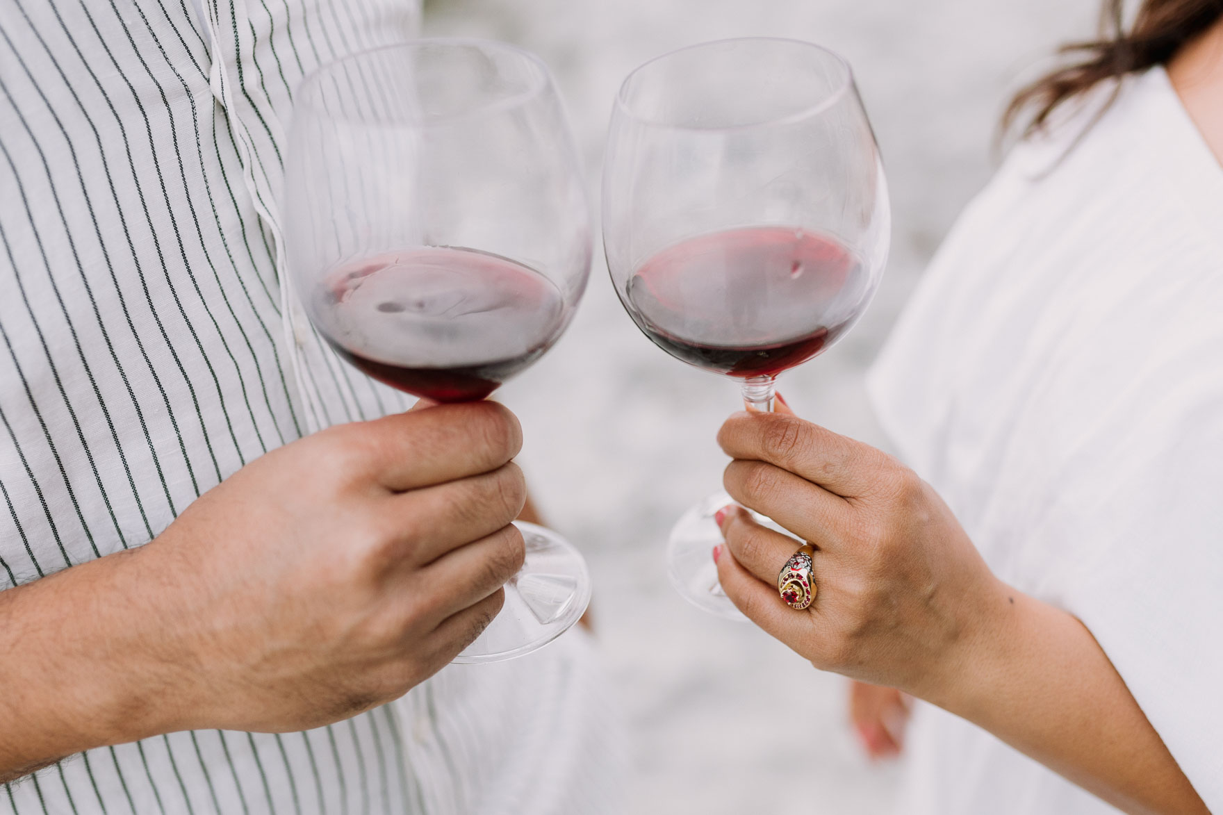 A Touching Coastal Proposal – Photo by Let's Frolic Together
