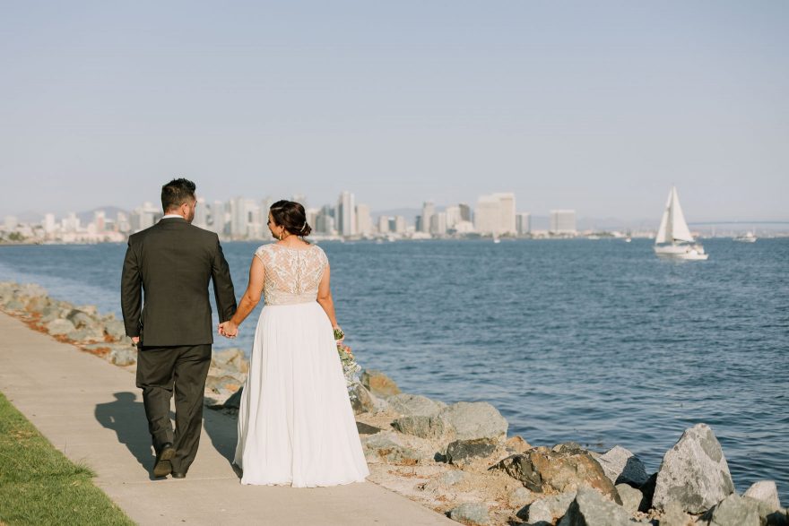 Harborview Loft Wedding Bash &ndash; Photo by Let's Frolic Together