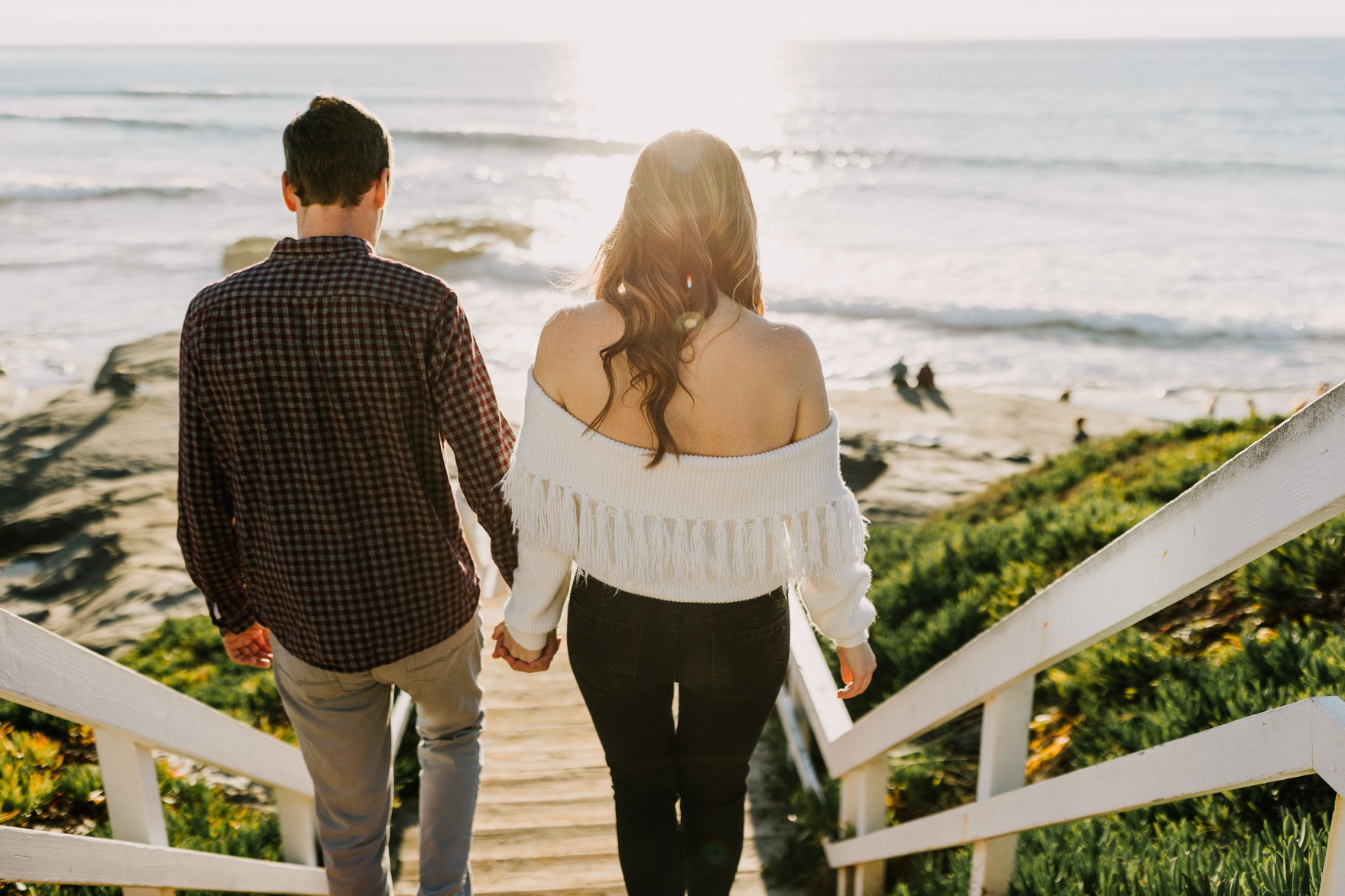 La Jolla Surf Shack Romance – Photo by Let's Frolic Together