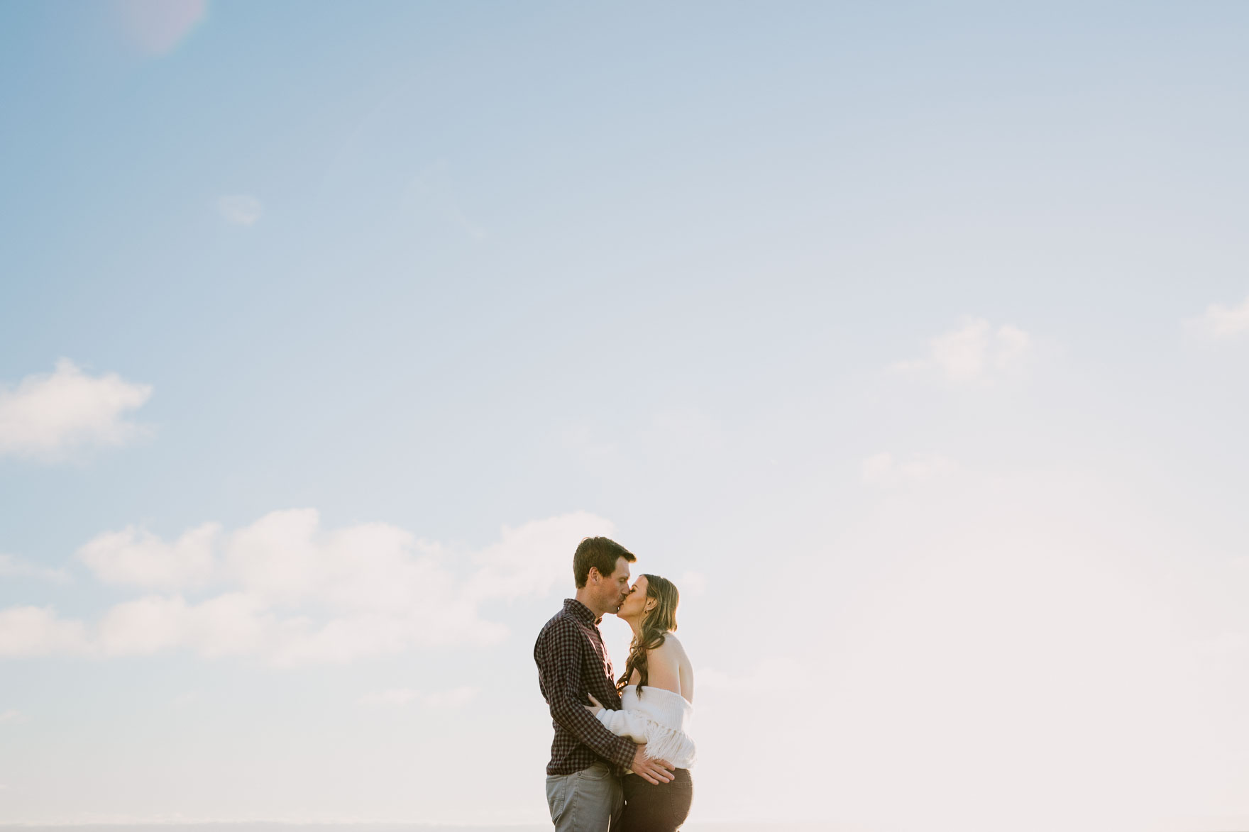 La Jolla Surf Shack Romance – Photo by Let's Frolic Together