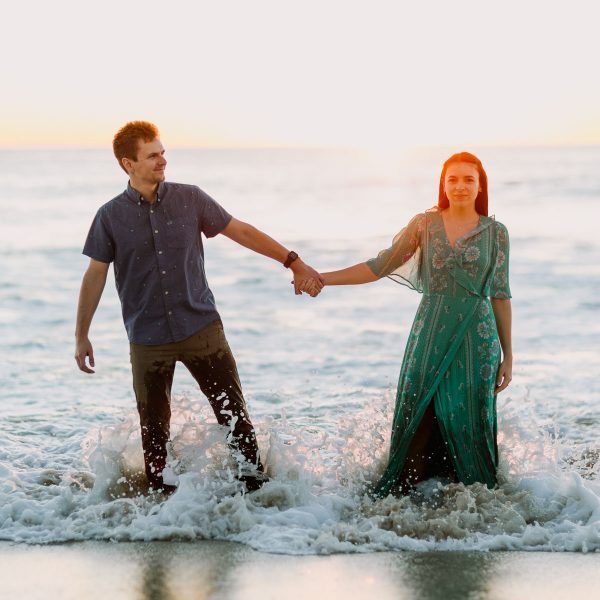 Beach Splashing Engagement Fun &ndash; Photo by Let's Frolic Together