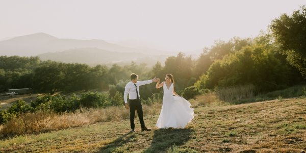 Rustic Wedding Magic in the Hills &ndash; Photo by Let's Frolic Together