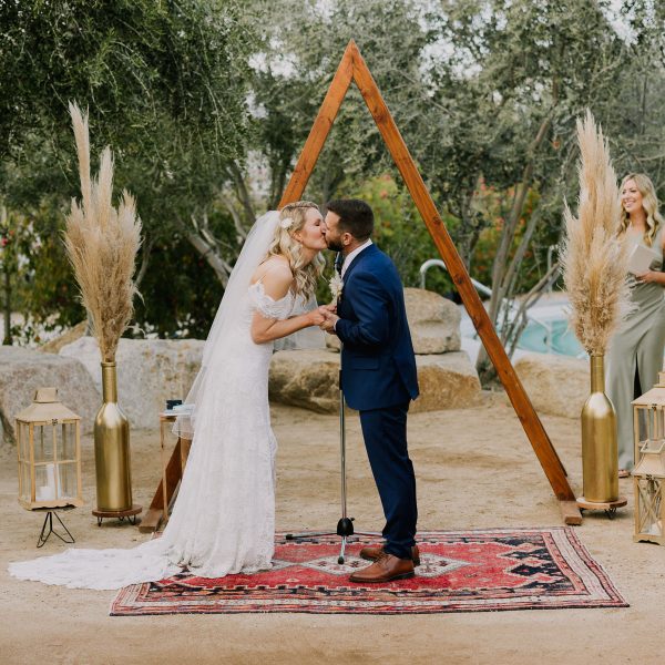 A Playful Desert Wedding Bash &ndash; Photo by Let's Frolic Together